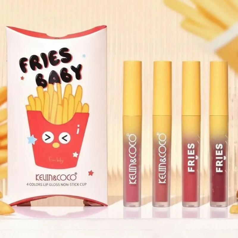 KC245260-TASSE-ANTIADHESIVE-LIP-GLOSS-4-COULEURS.webp Kevin & Coco | Sets de 4 Gloss à lèvres "Fries Baby" | Présentoir x12 – Image 1