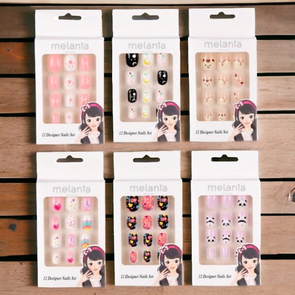 Lot de 12 packs de 10 Faux-Ongles et Adhésif
