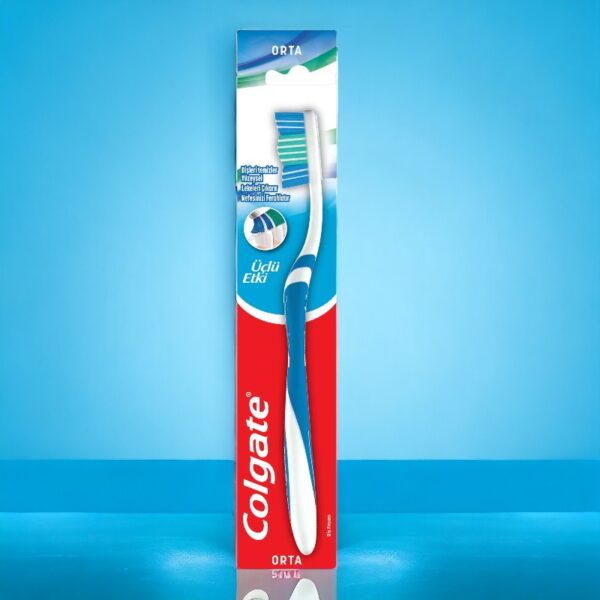 Lot de 12 : Brosse à dents à triple action - Colgate