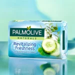 Lot de 12 : Savons Solides Thé Vert et Concombre 90g - Palmolive